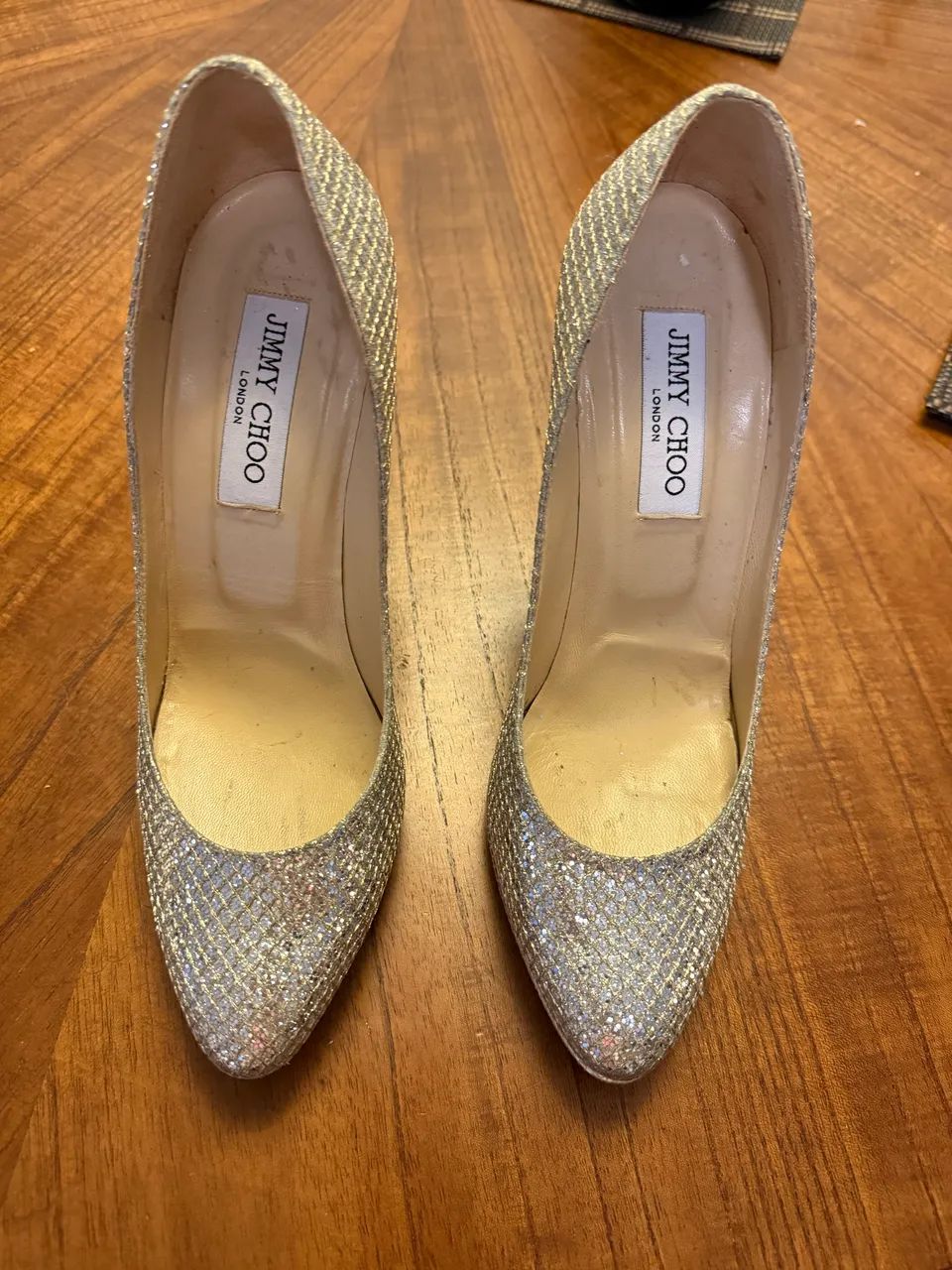 sapato jimmy choo prateado - tam 37 - Foto 4