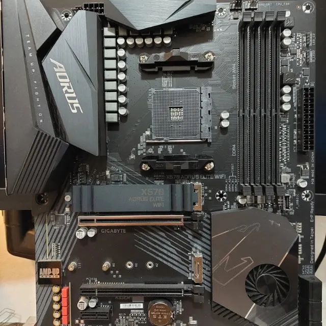 Placa Mãe X570 Aorus Elite