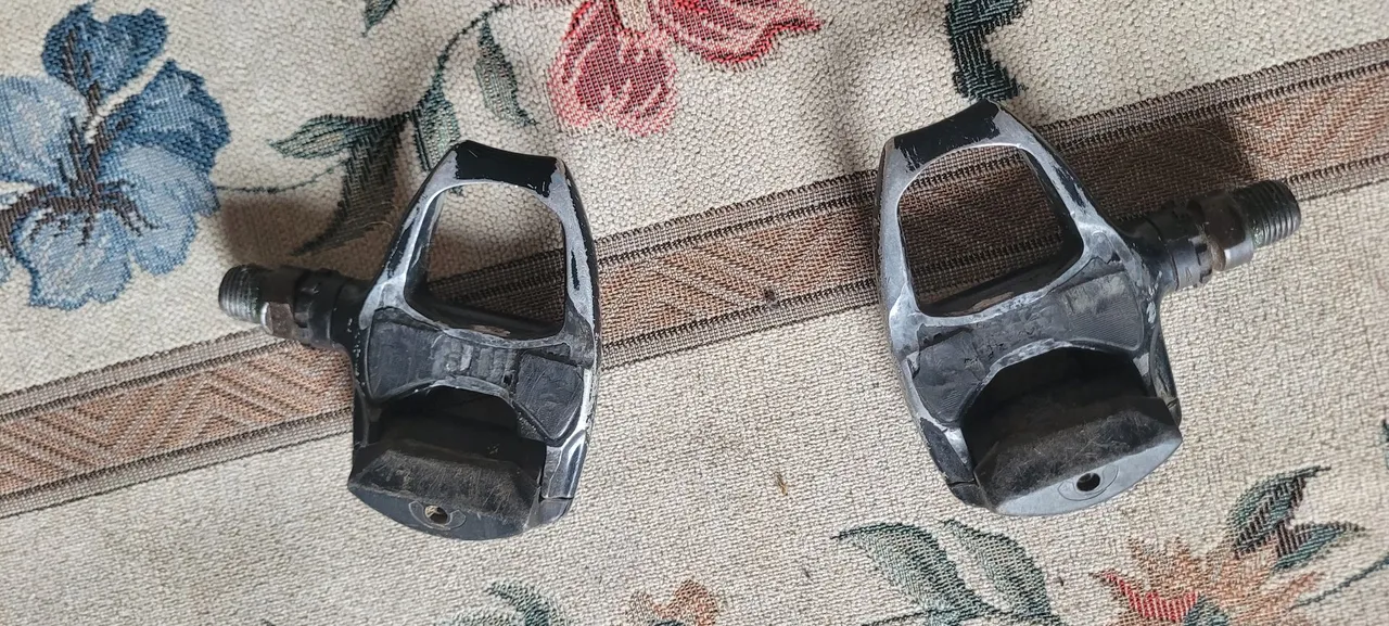 Pedais clip shimano