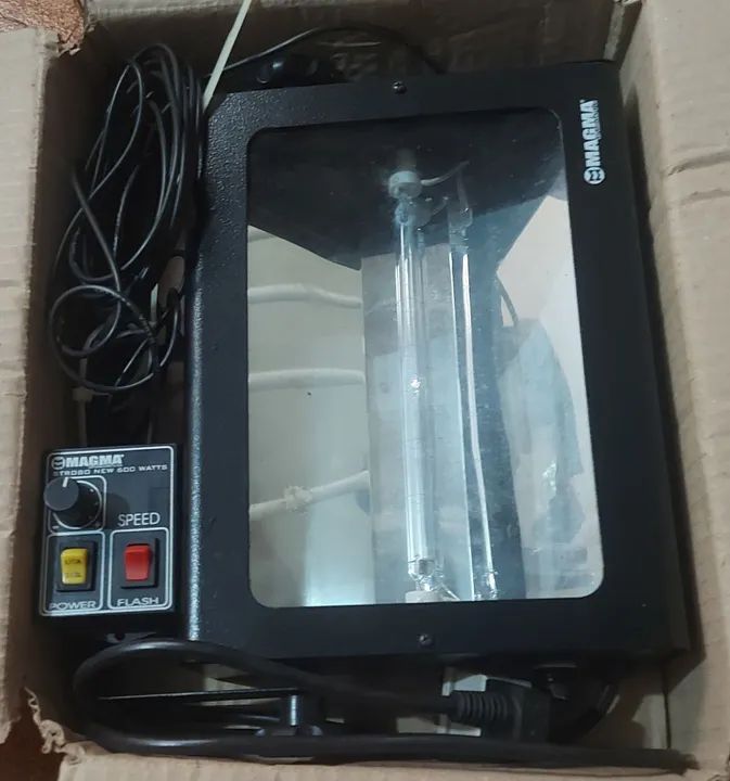 Estrobo Magma 600 Watts
