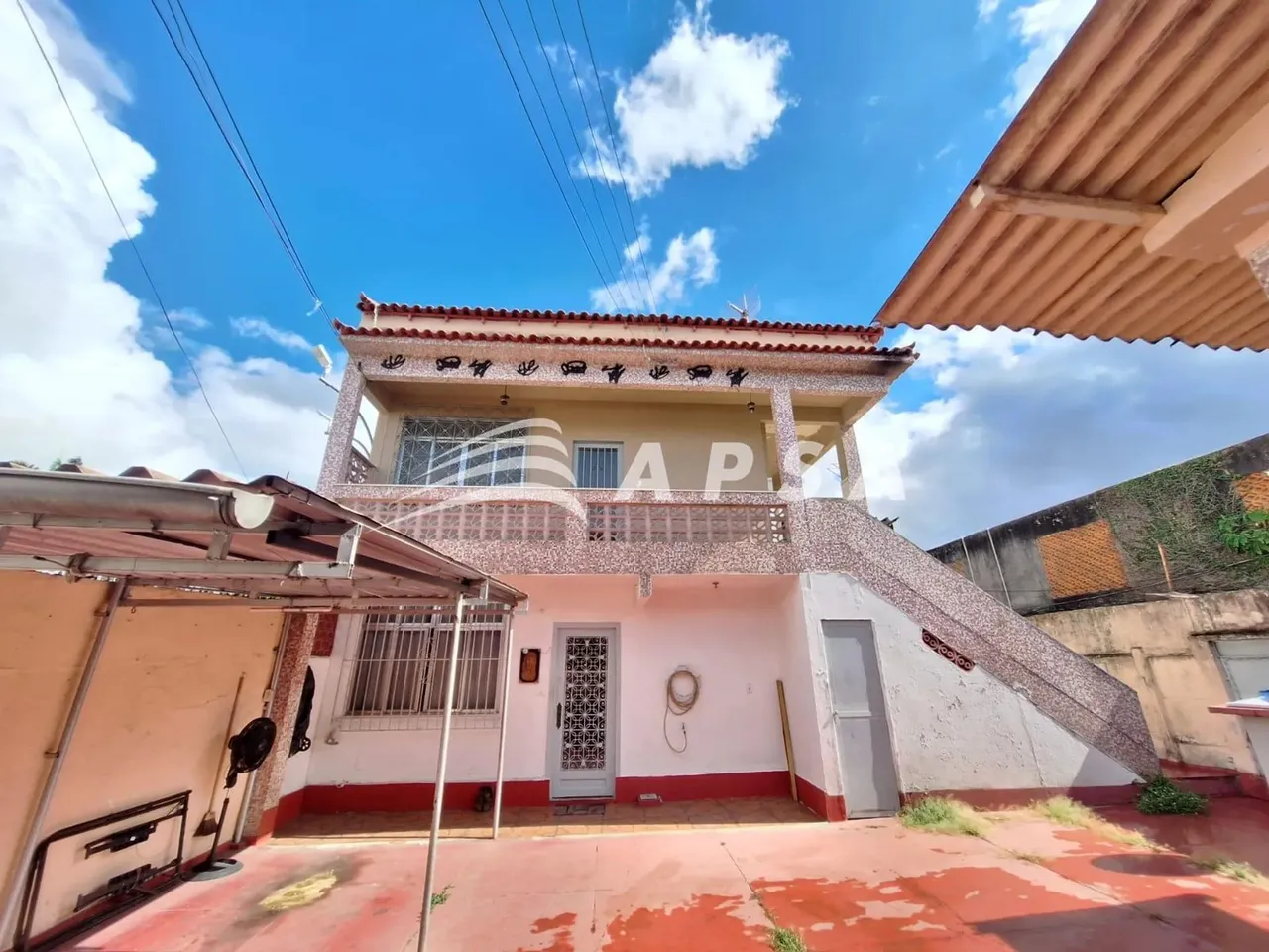 EXCELENTE APARTAMENTO , CLARO E AREJADO. TOTAL DE 48M2. PRÓXIMO AO LARGO DA ABOLIÇÃO. COMP