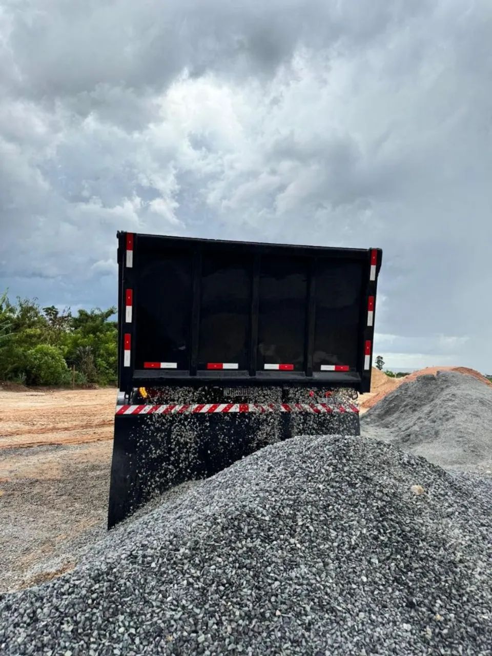 Brita 0 , 1 , 2 e pó de brita, aceitamos crédito. - Foto 2