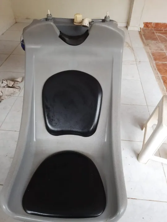 Lavatório e Cadeira de Salão de Cabeleireiro