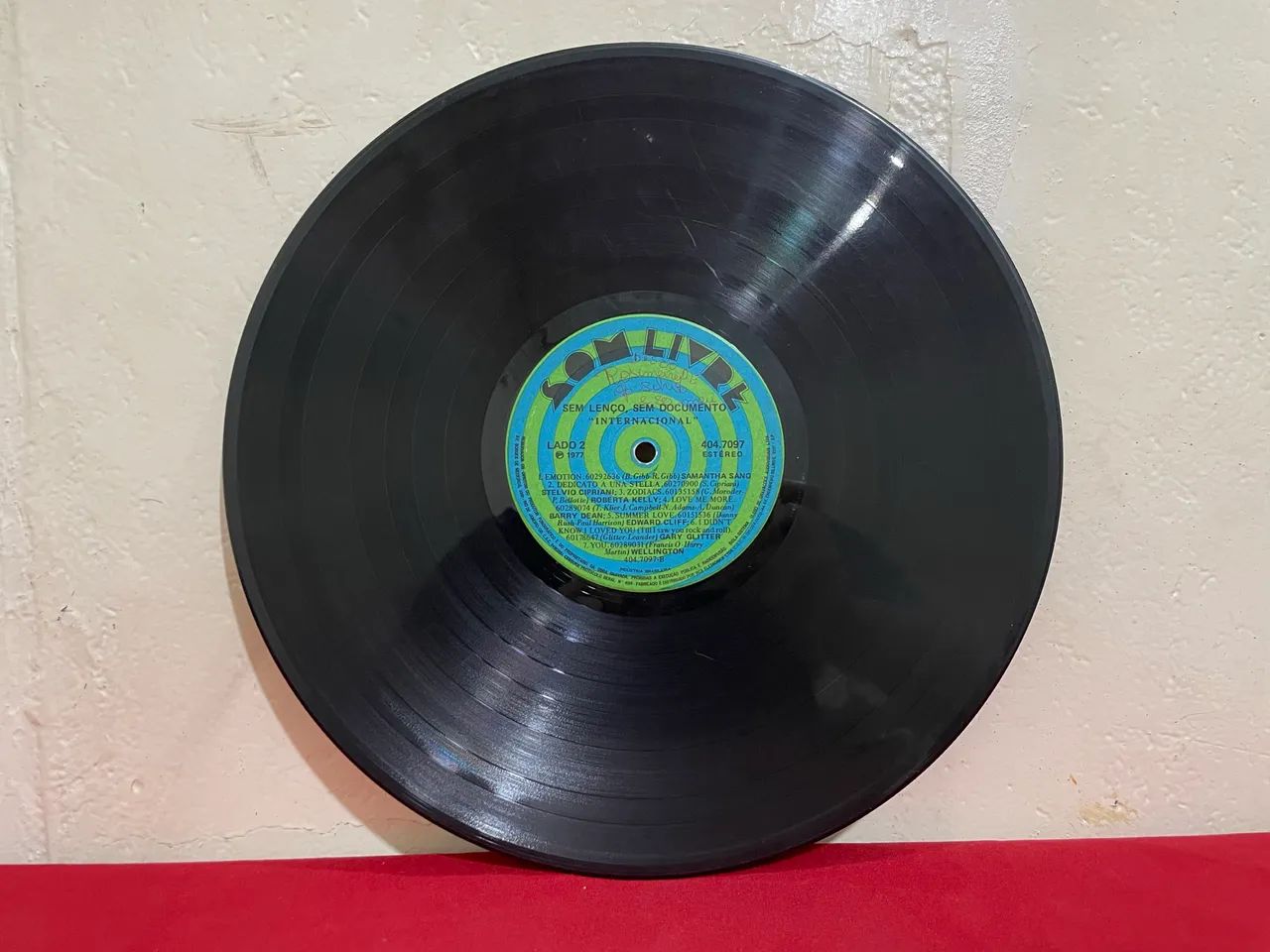 Disco de Vinil Trilha Sonora Internacional Sem Lenço Sem Documento  - Foto 4
