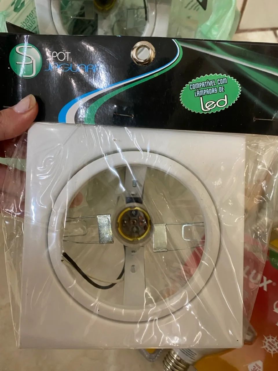 Spot Jaguar LED - Compatível com Lâmpadas LED