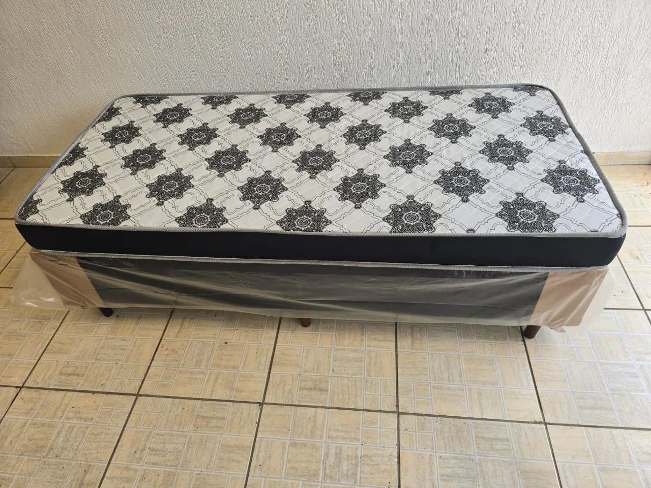 Cama box Queen nova  - Foto 3