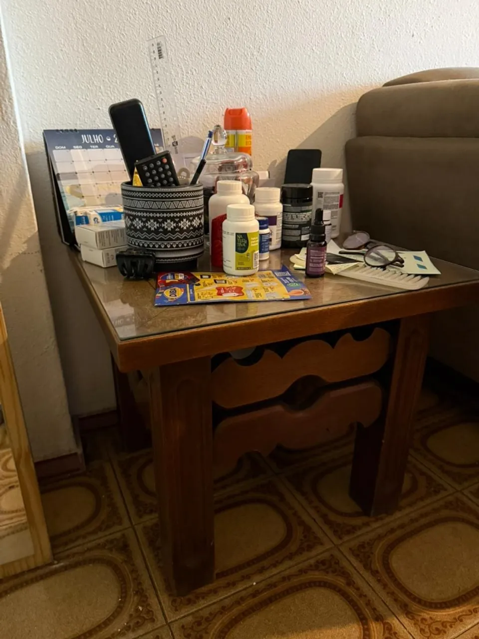 Mesa de canto madeira maciça