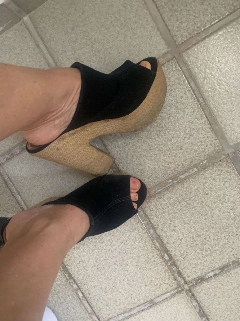 Sandália Plataforma Preta - Conforto e Estilo!