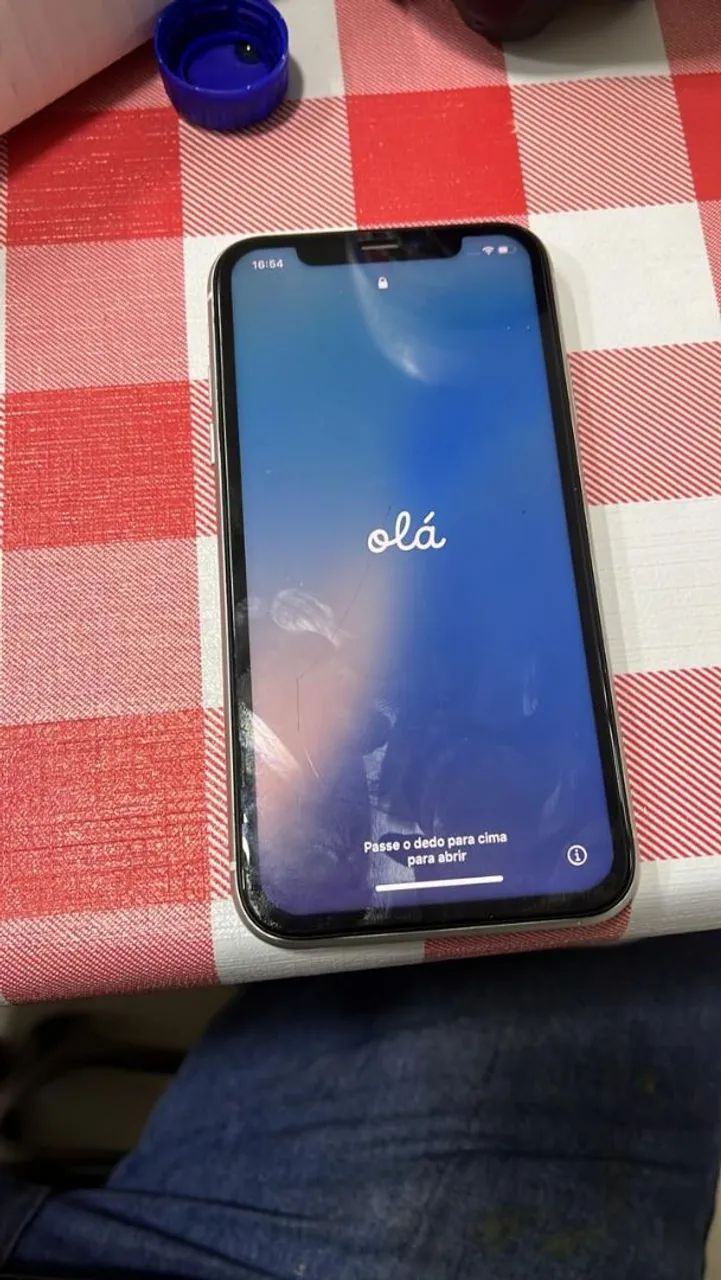 Vendo iPhone XR em boas condições - Foto 2