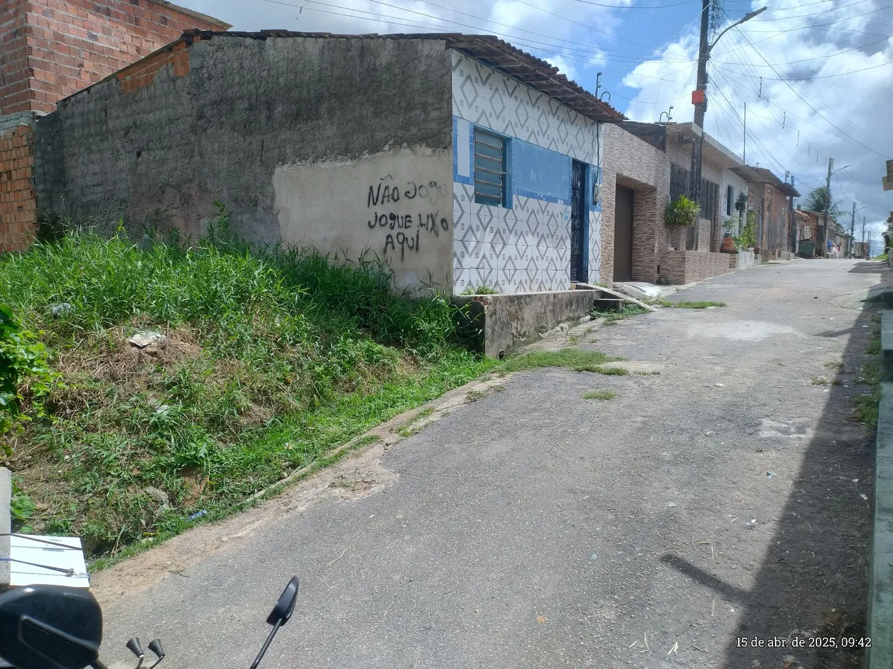 15 mil /Vendo ou troco terreno 5x10 por moto do meu interesse