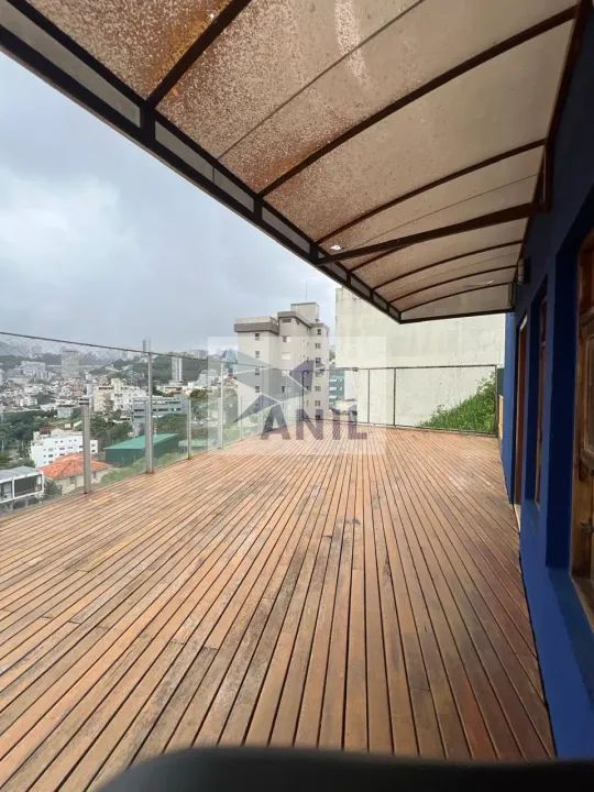 Casa comercial, com deque e linda vista definitiva! - Foto 2