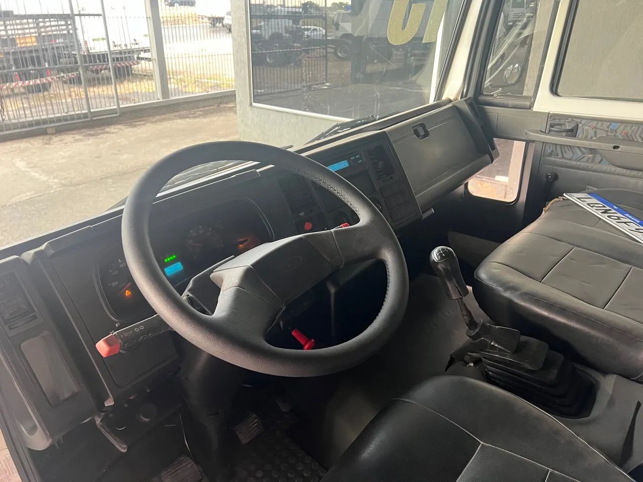 Caminhão ford cargo 816 - Foto 7