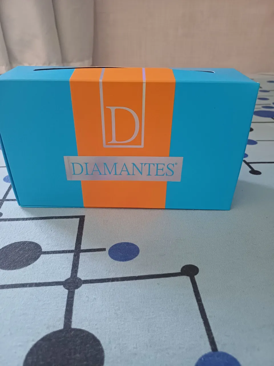 Caixa Diamantes - Embalagem Azul e Laranja