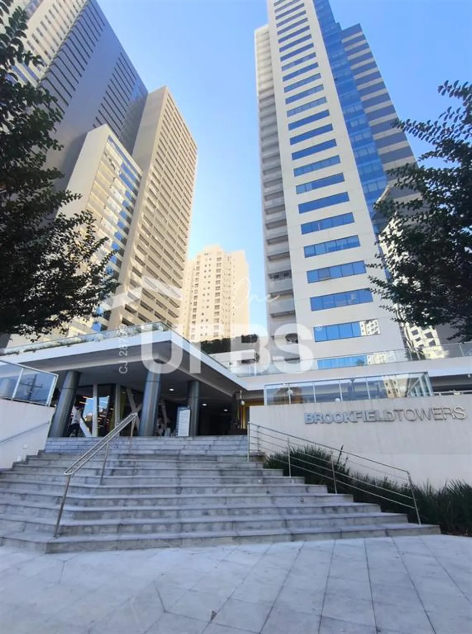 ED. BROOKFIELD TOWERS