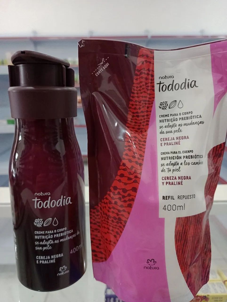 Natura Tododia creme hidratante Cereja Negra e Pralinê creme 400ml + refil 400ml