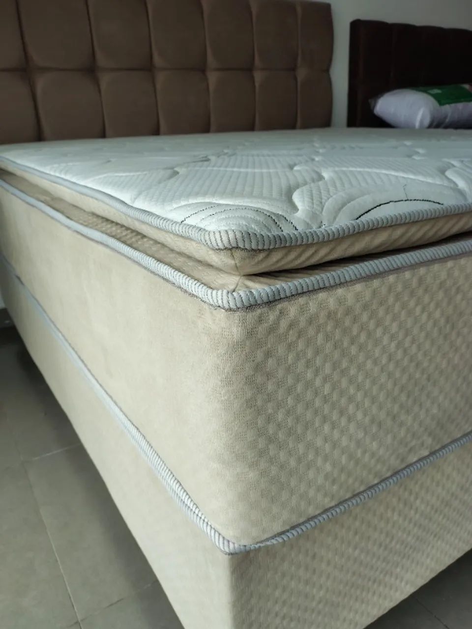 CAMA BOX QUEEN COM PILLOW TOP FRETE GRÁTIS  - Foto 2