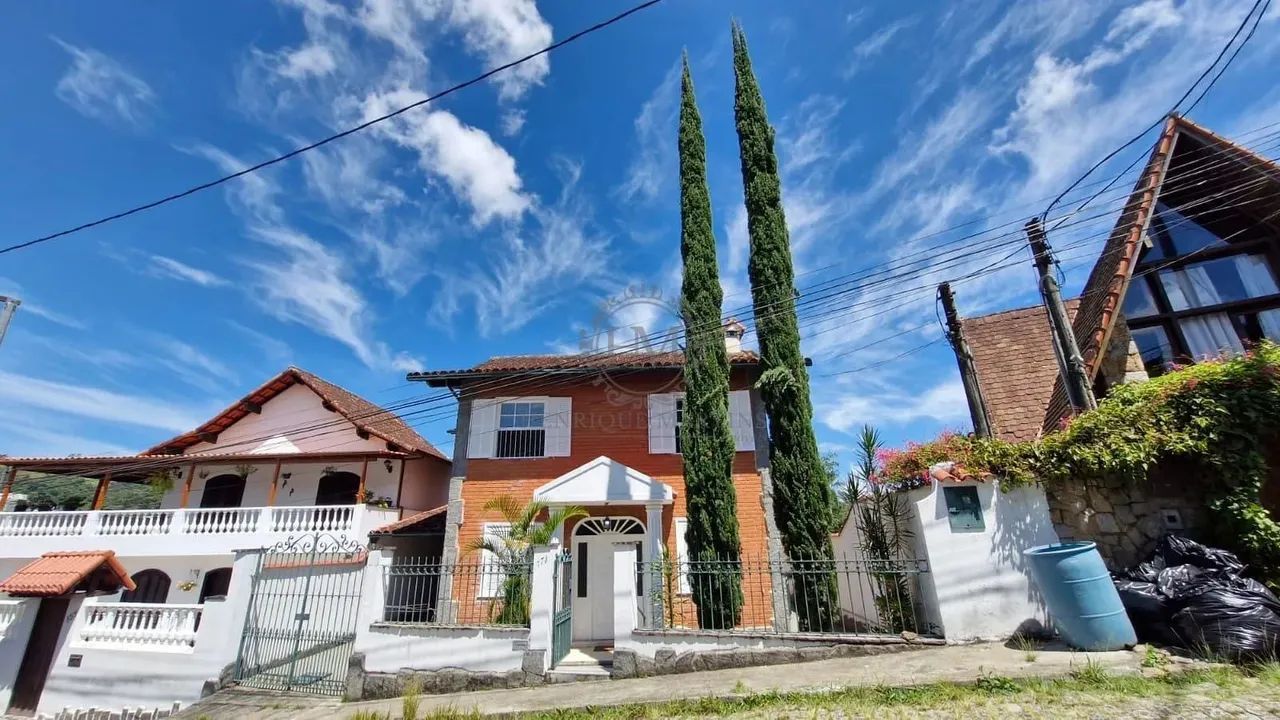 Casa à venda no Centro nobre de Petrópolis, RJ por R$ 1.390.000,00 - Foto 3
