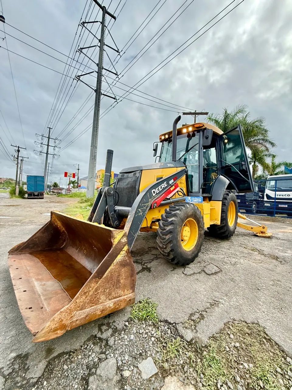 RETROESCAVADEIRA JHON DEERE 310L 2022 - Foto 2
