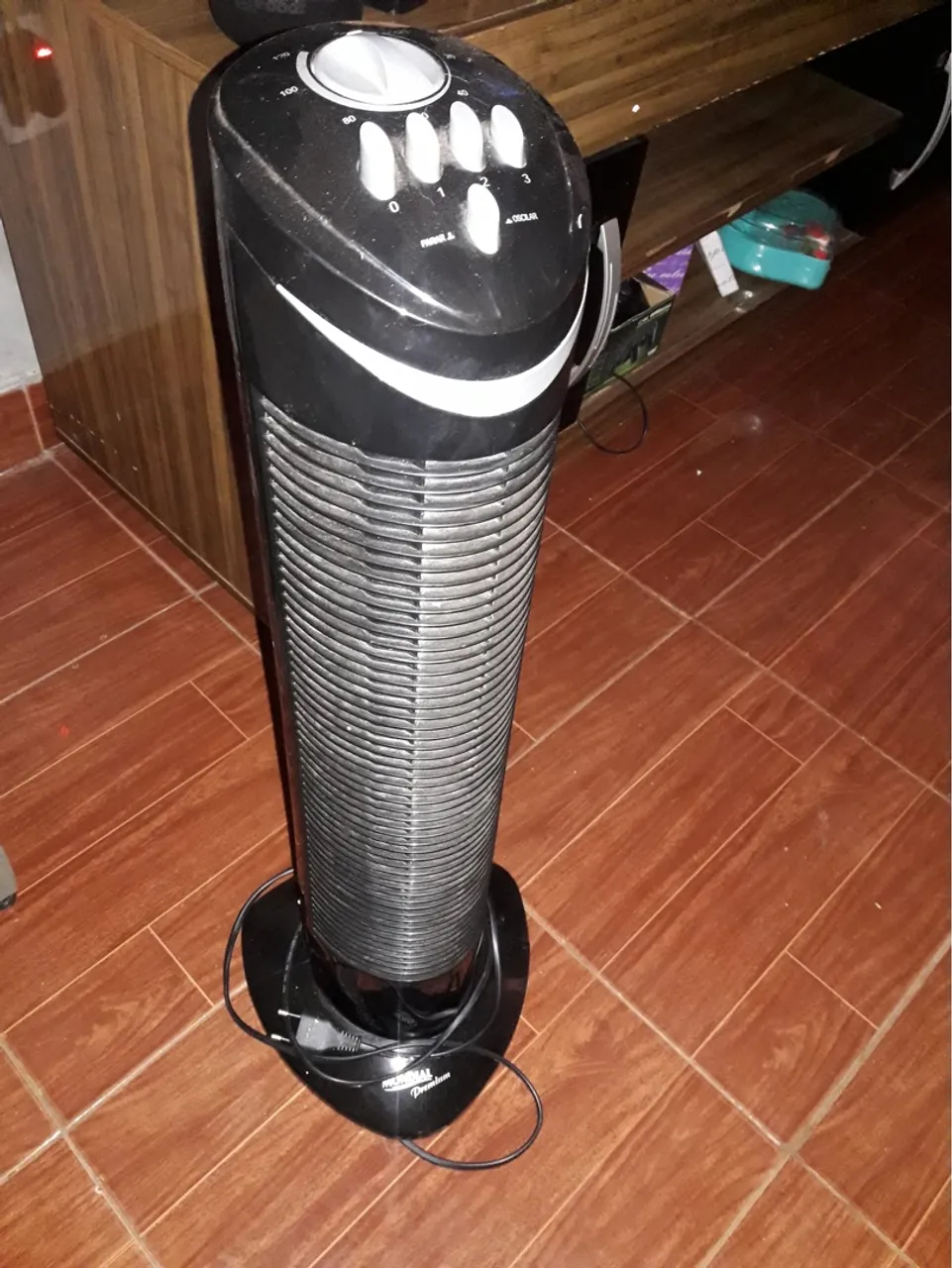 Ventilador de Torre Mondial Premium