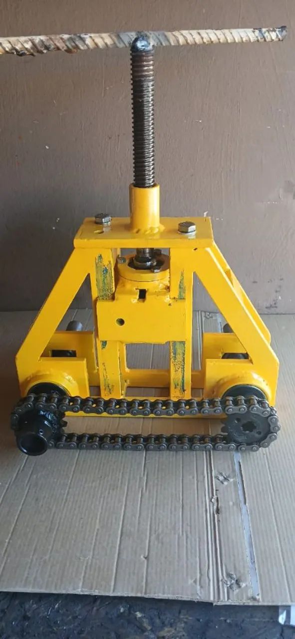 VENDO CALANDRA MANUAL PARA TUBOS E METALON  - Foto 6