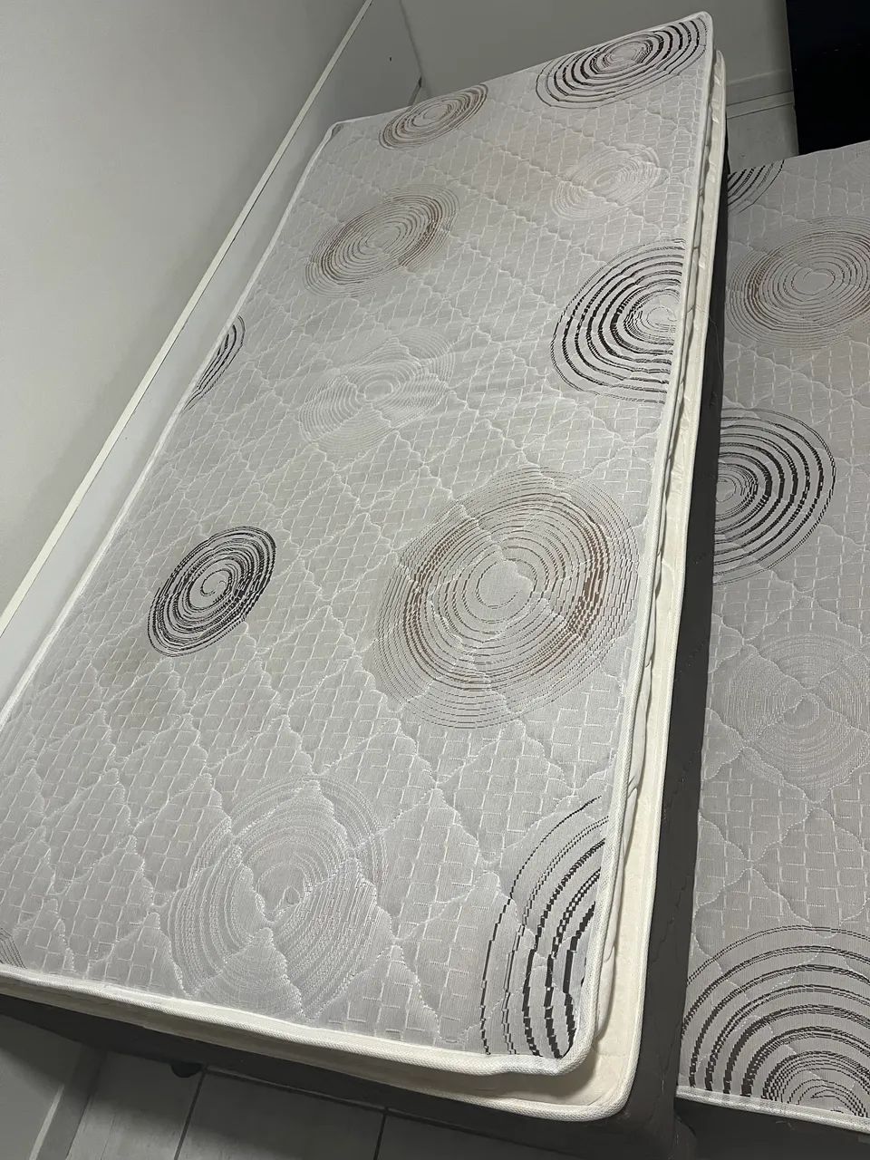 2 Camas boxe solteiro com cama auxiliar - Foto 5