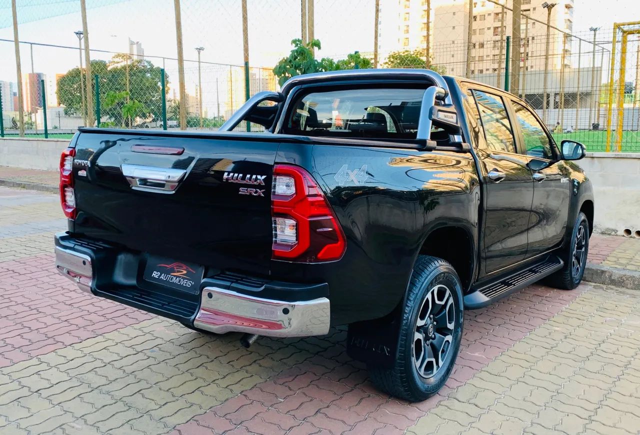 TOYOTA HILUX CD SRX 4x4 2.8 TDI 16V Diesel Aut. - Foto 4