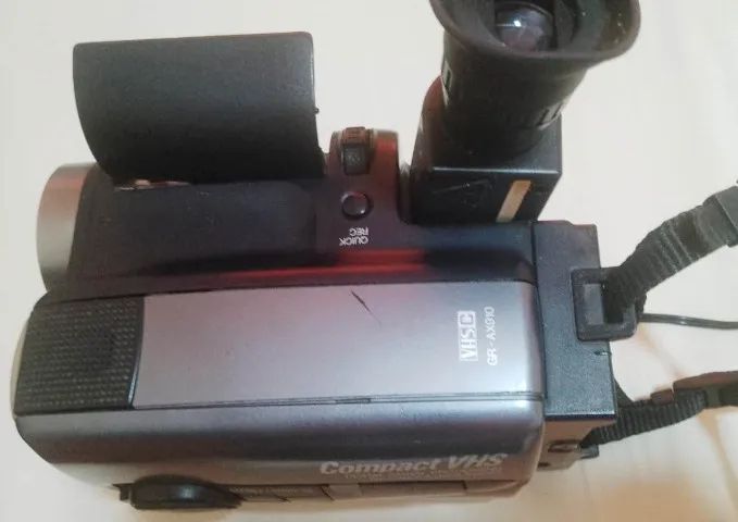 Filmadora Jvc Vhs-C Compacta Antiga Visor Color Funcionando sem bateria