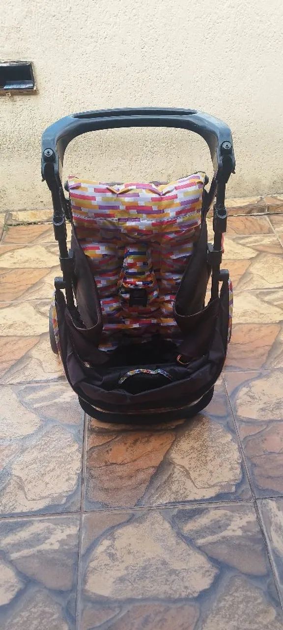 Carrinho de bebê bem conservado  - Foto 3