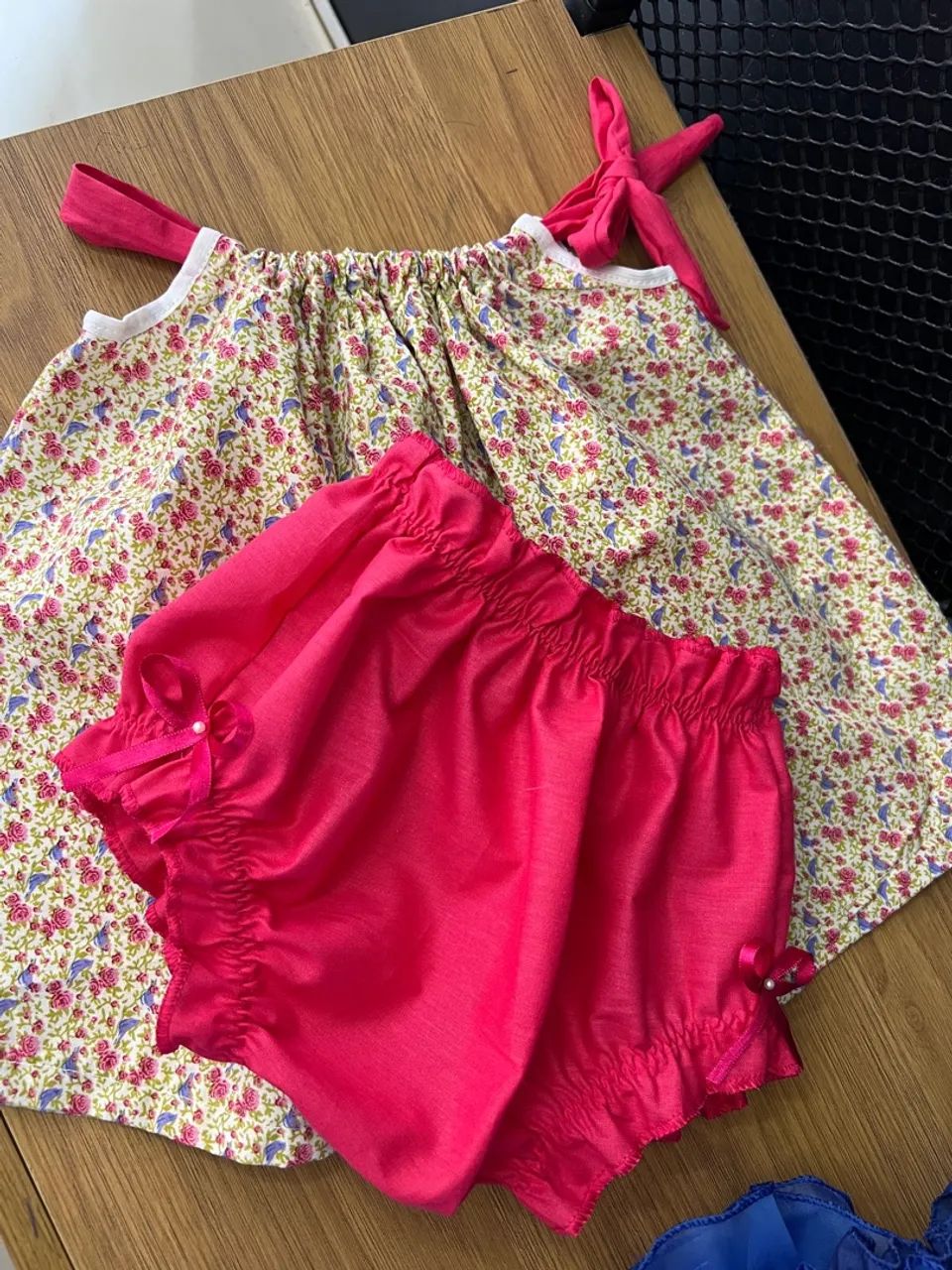 Conjunto Infantil: Jardineira e Shorts - Foto 2