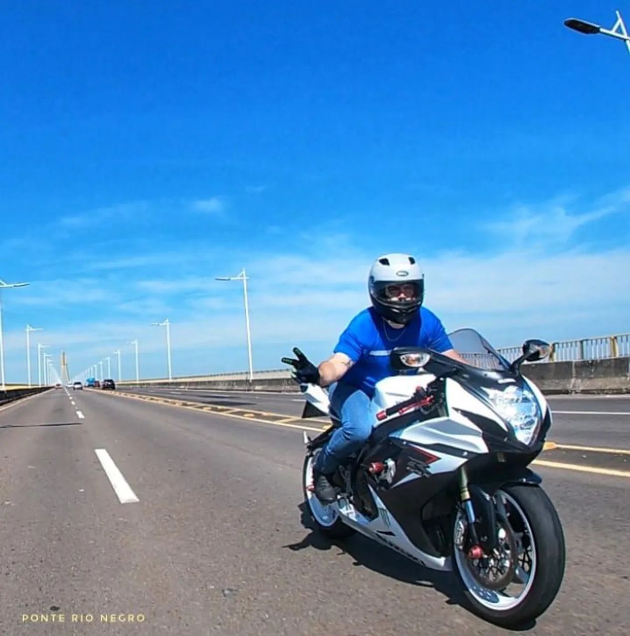 Suzuki GSX-R 750 SRAD 2015 - Potência e tradição em cada curva! - Foto 3