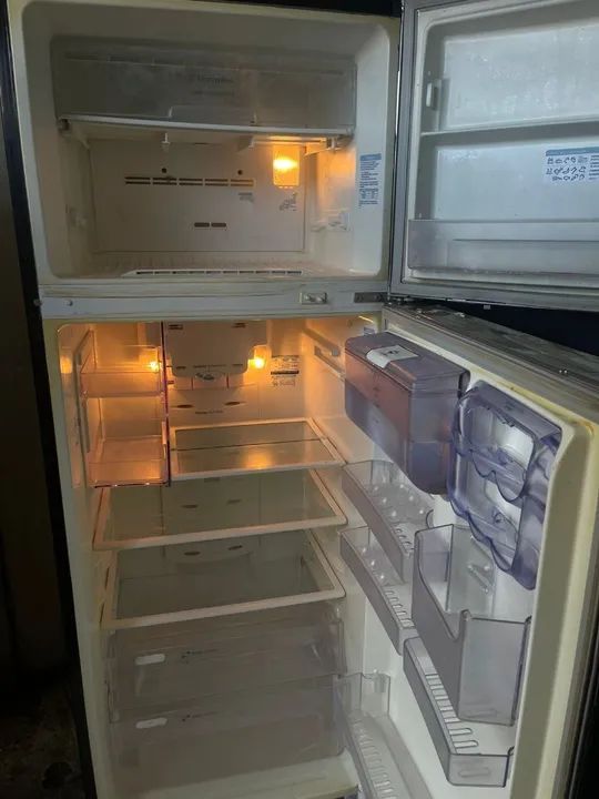 Geladeira com água na porta  - Foto 2