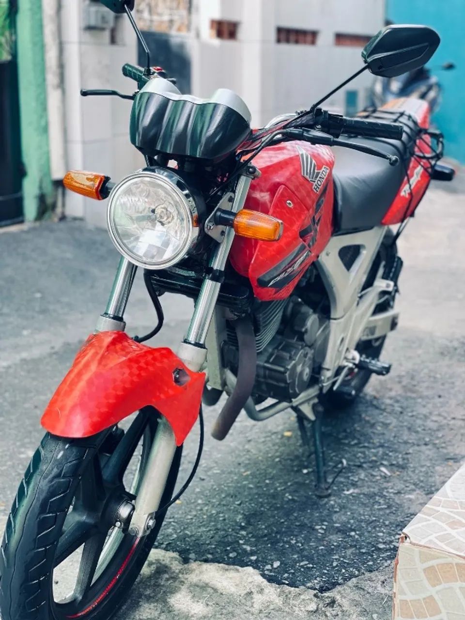 MOTO HONDA CBX TWISTTER 2006