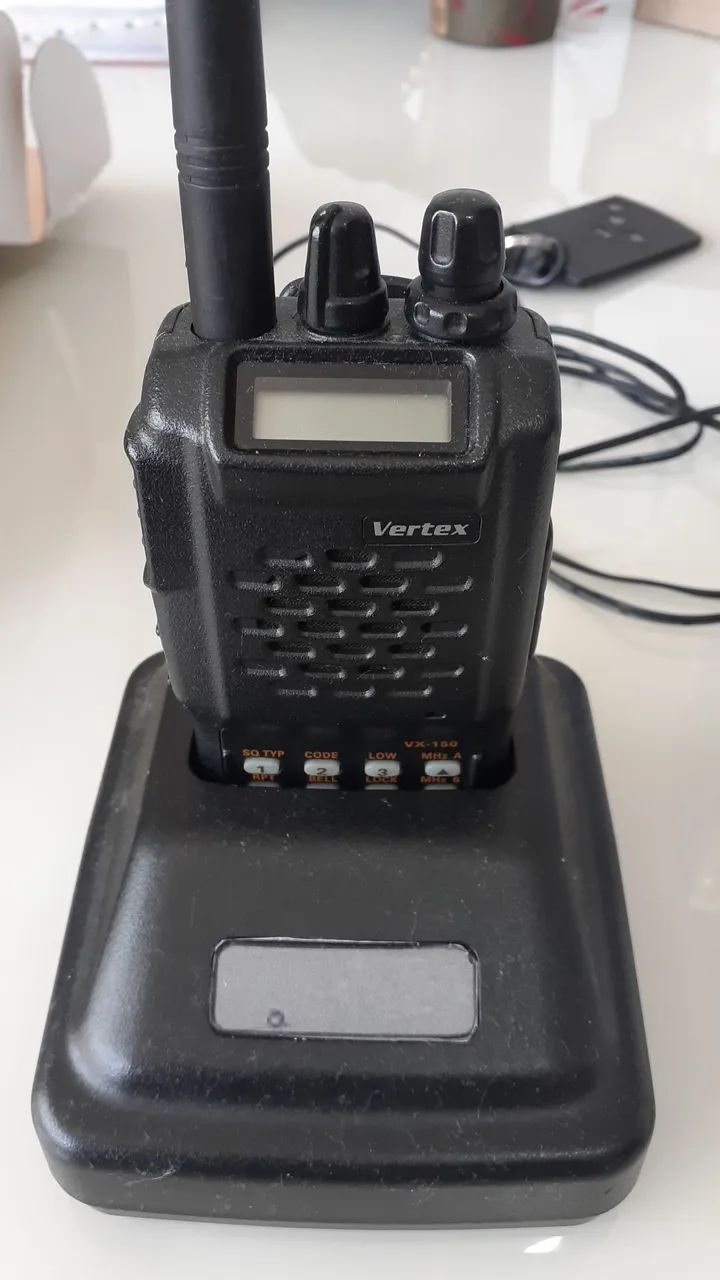 Radio vhf Yaesu vertex 150 HT  - Foto 2