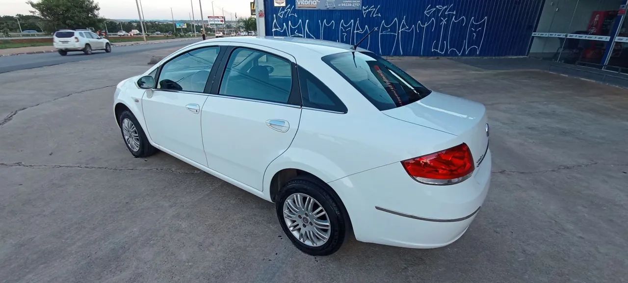 Fiat Linea essence 1.8 - Foto 2
