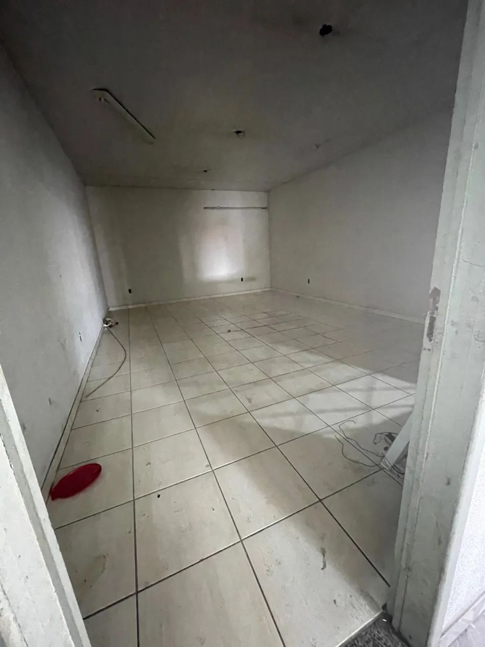 Alugo salas comerciais tanto em cima como em baixo tenho pra alugar - Foto 2