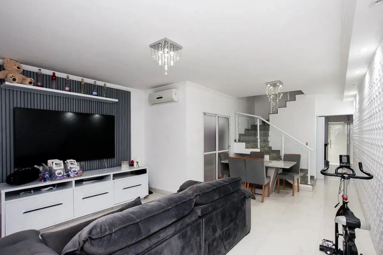 Sobrado para venda com 3 quartos, sendo 3 suítes, 155m²
