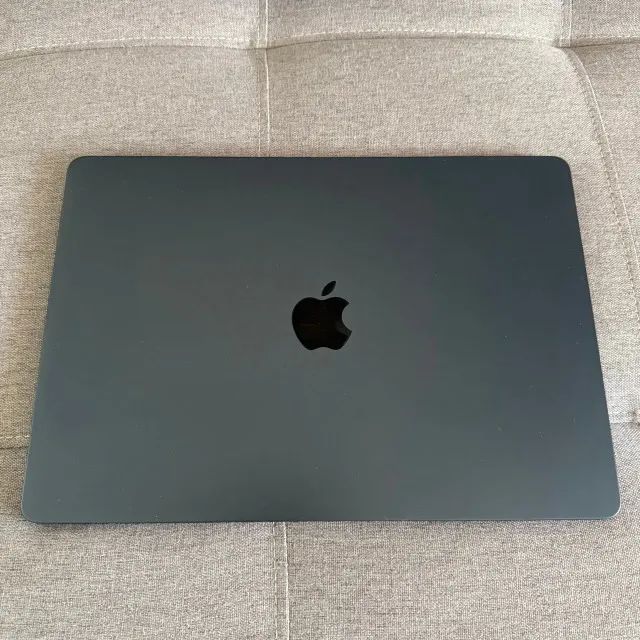 Apple Macbook Air 13” M3 16GB RAM 512GB SSD - Meia-noite