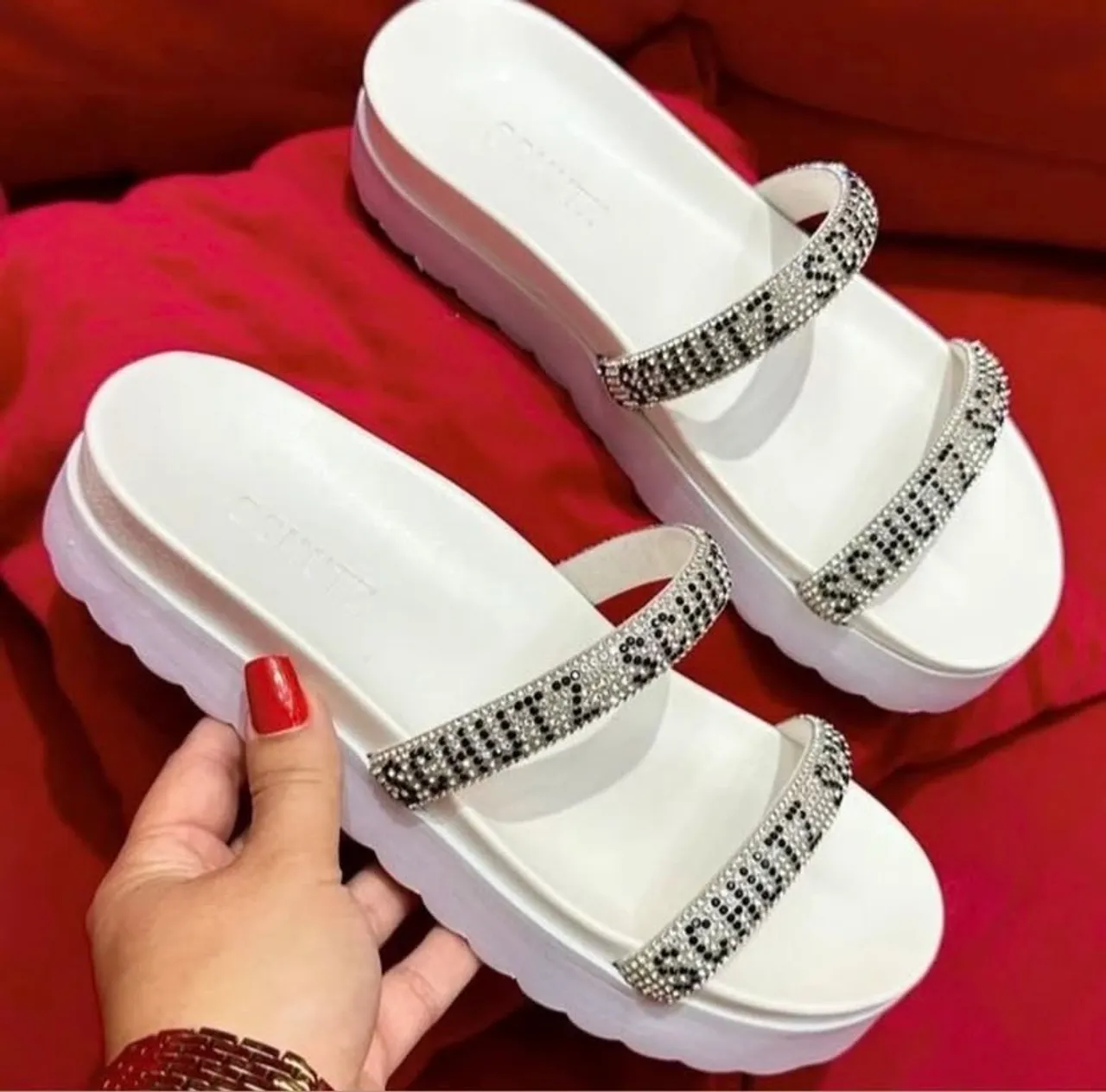 Papete Schutz Strass Branca