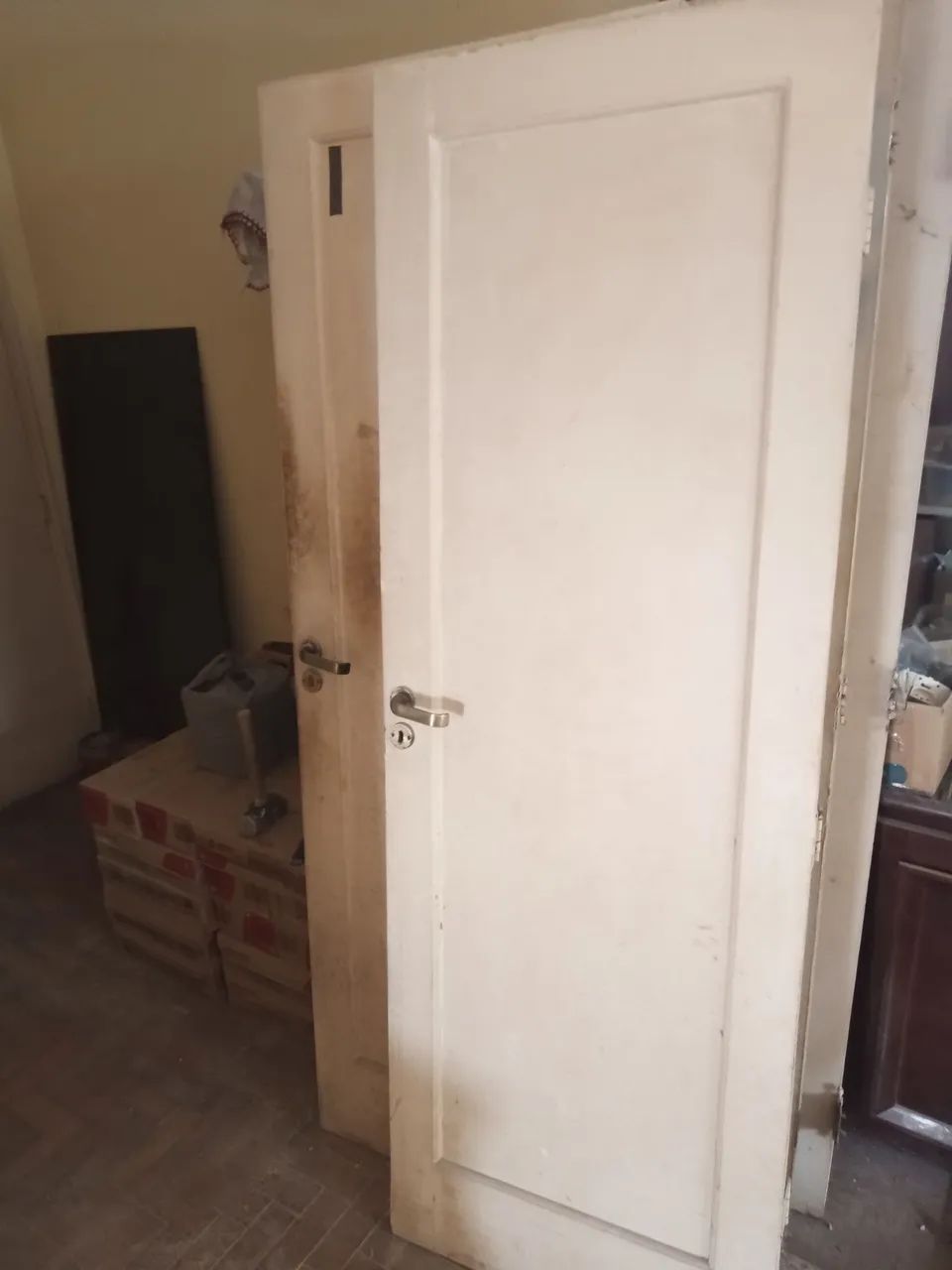 Wooden Door64861278529667120