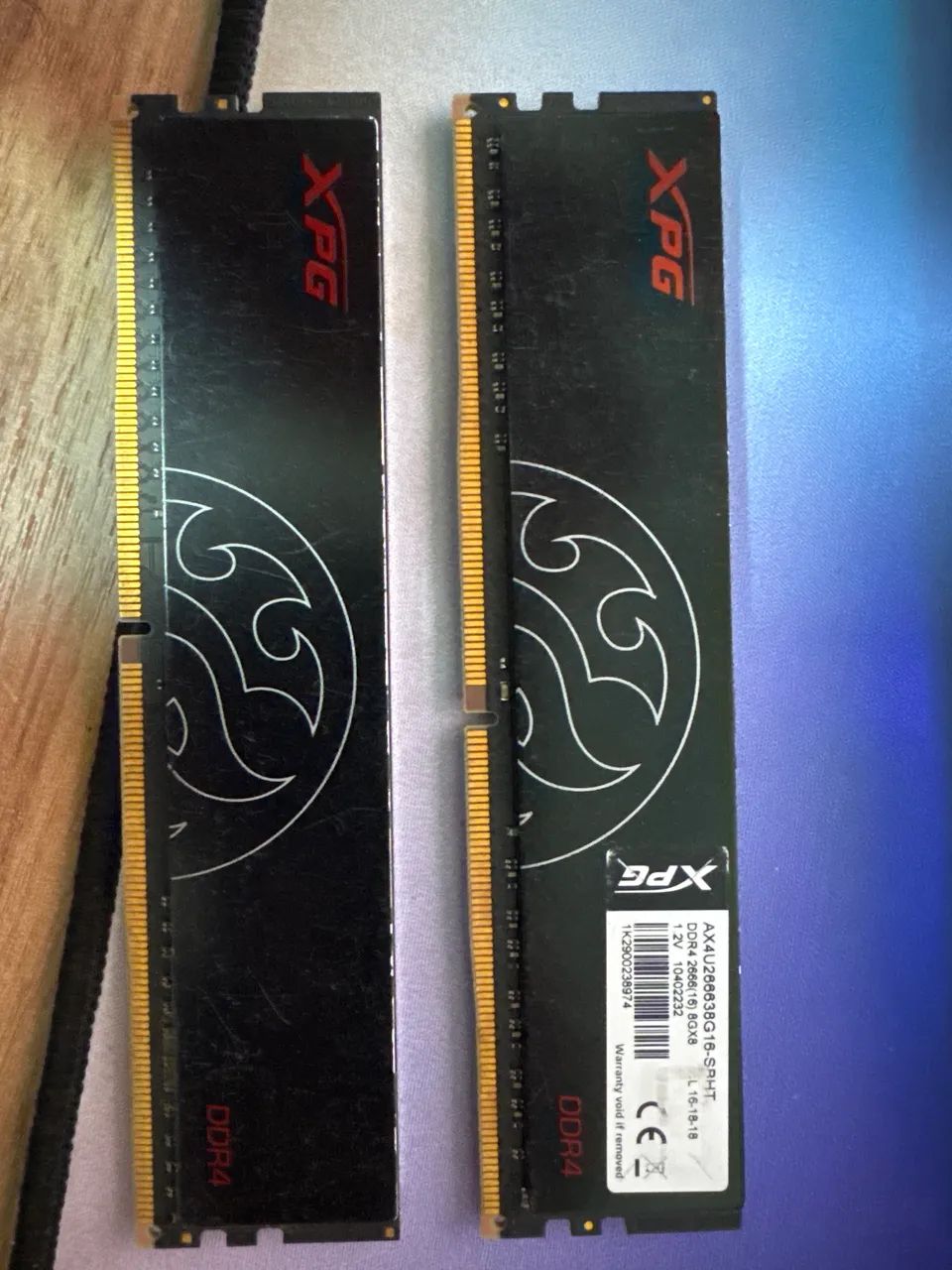 XPG DDR4 Memory 2x8GB 266664308004588545120