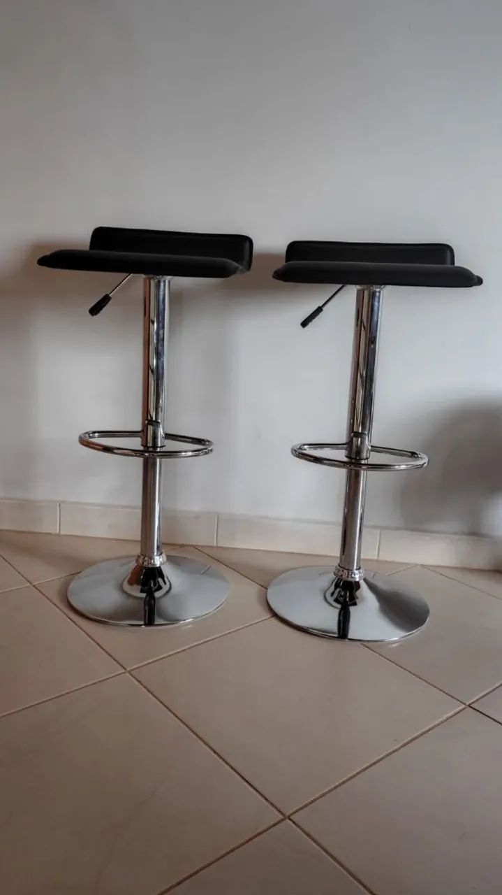 Banquetas impecáveis 