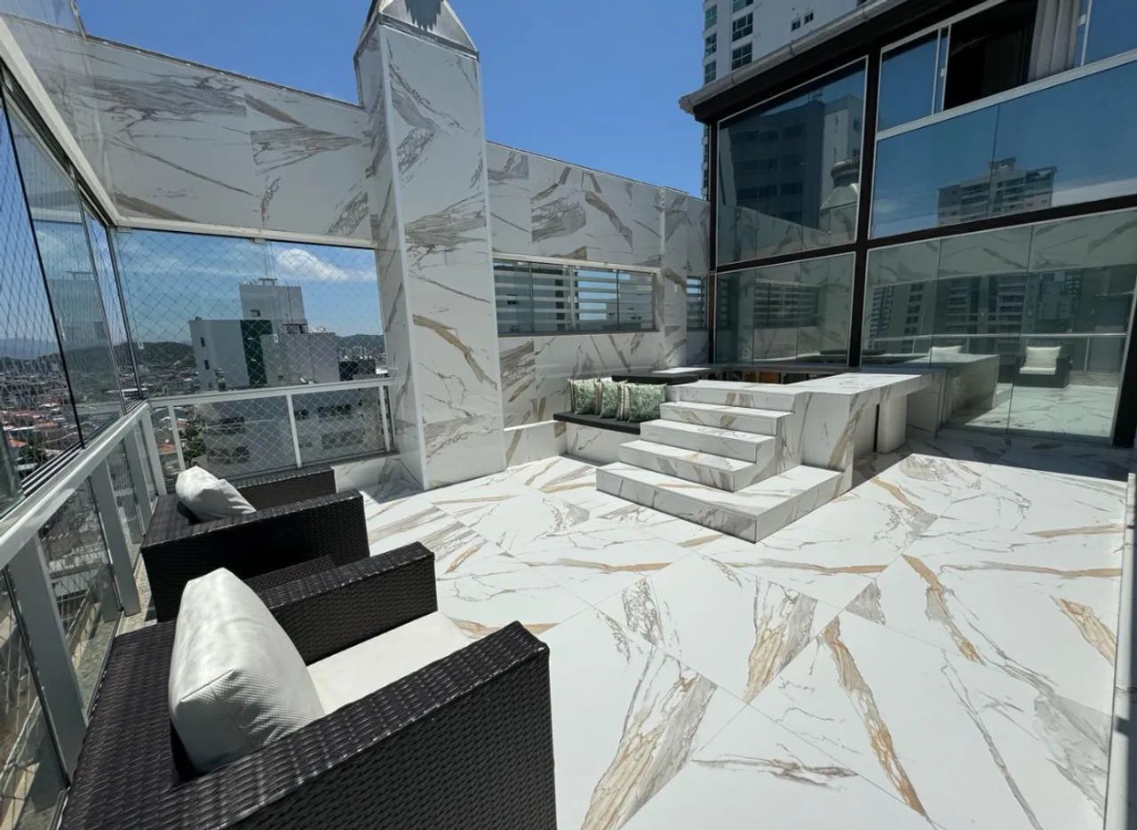 OPORTUNIDADE R$ 6.9M Por R$ 3.5 COBERTURA Triplex BALNEÁRIO CAMBORIÚ DIRETO PROPRIETÁRIO