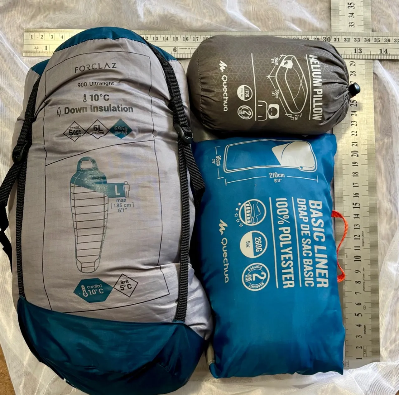 Kit c/ Saco de dormir 900 ultra light 900, saco poliéster e travesseiro ultra leves