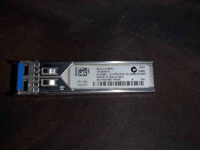 2x GBIC Cisco GLC-LH-SMD 10-2625-01 CLASS 1