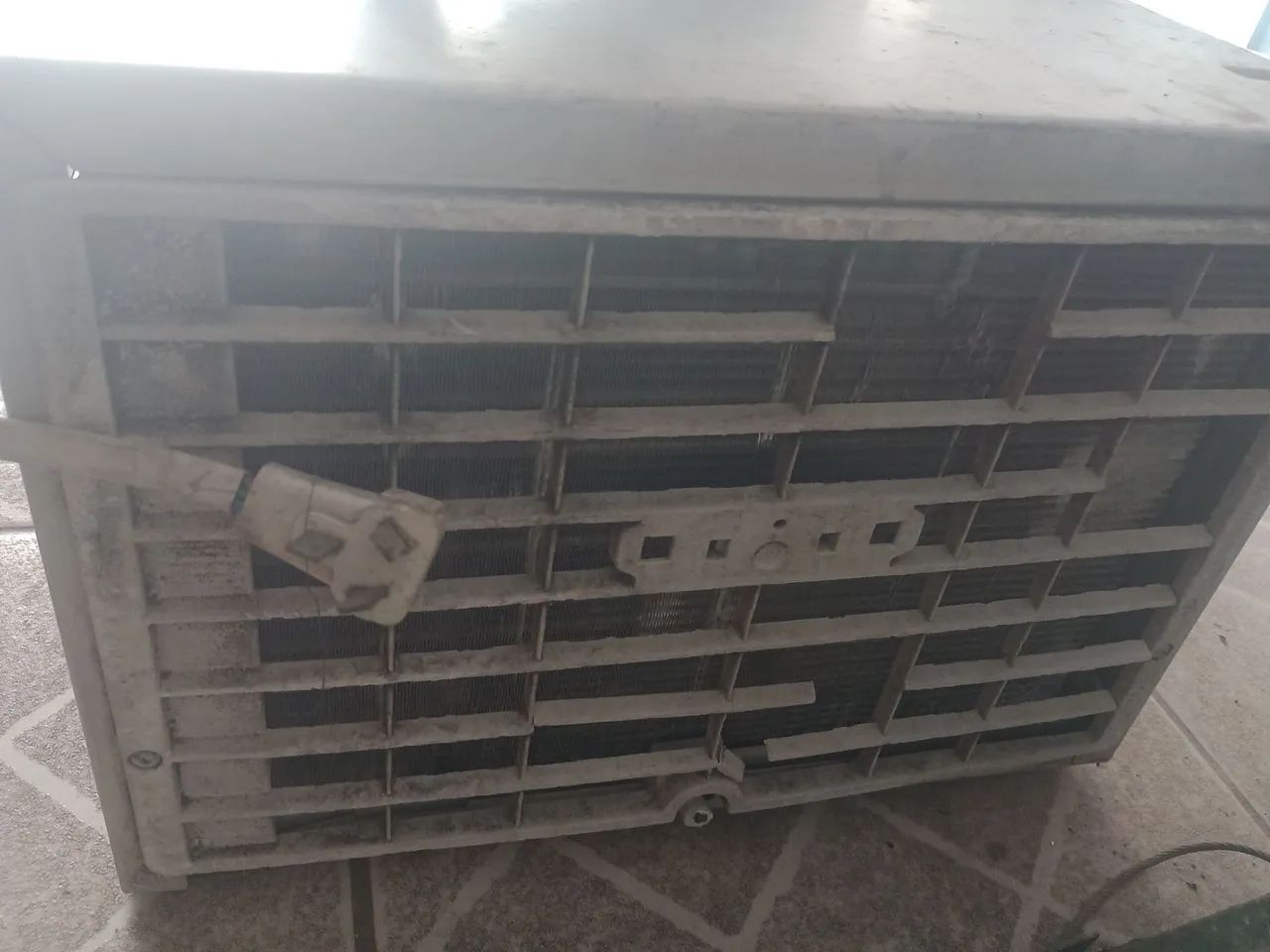 Ar Condicionado de Janela Usado - Foto 4