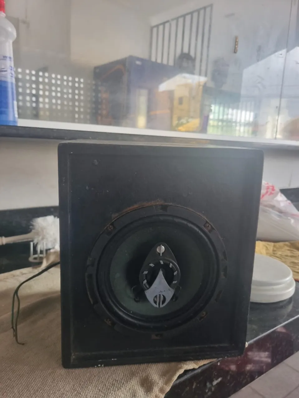 Caixas de som ambiente