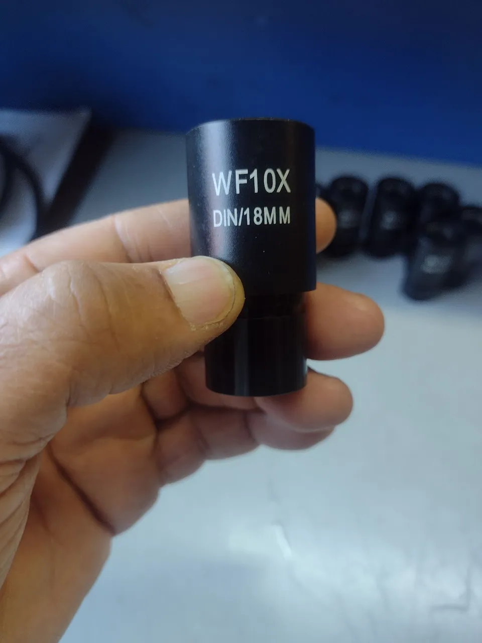 Ocular WF10X DIN/18mm para Microscópio