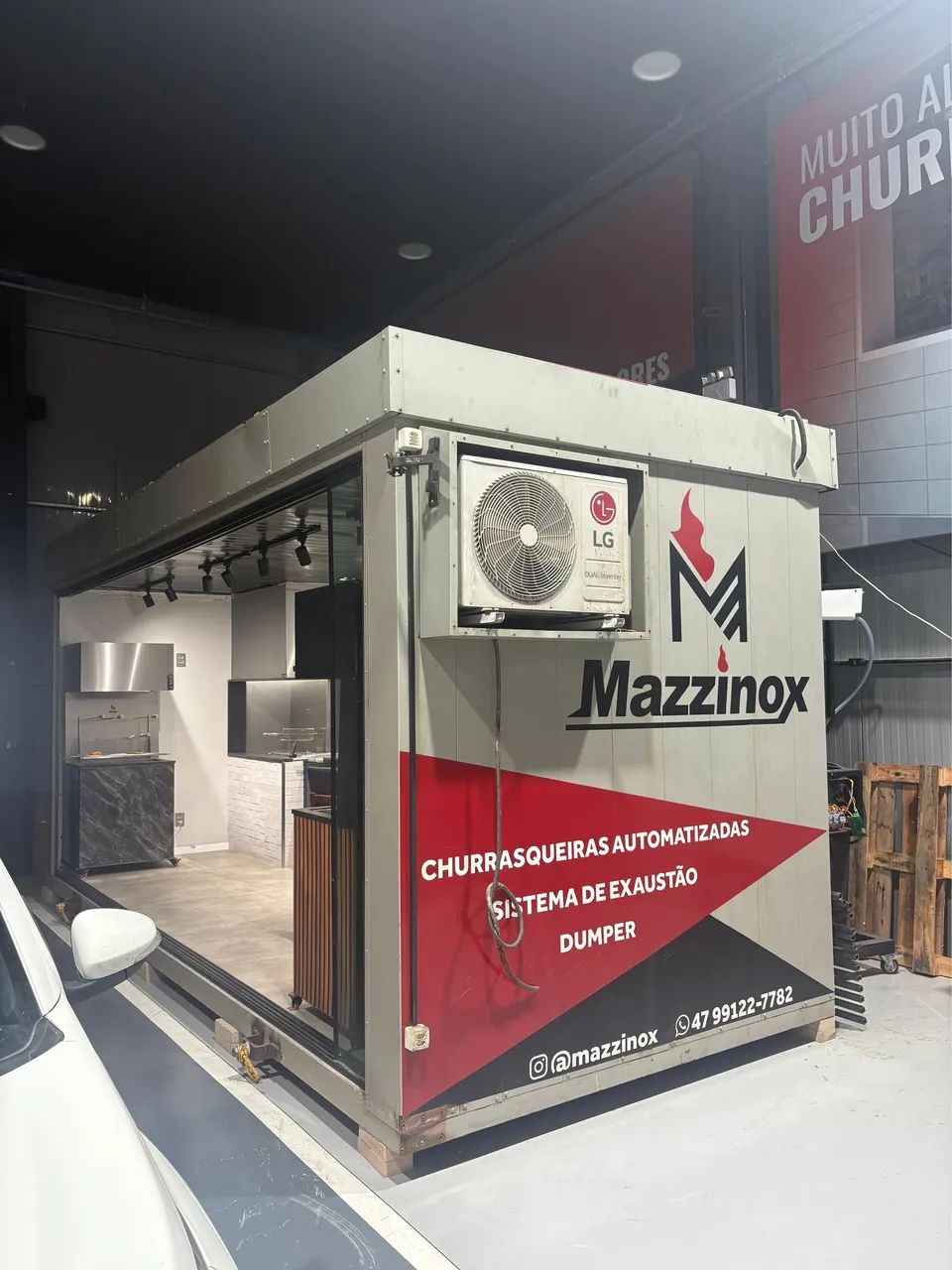 Container 6 metros isolado 