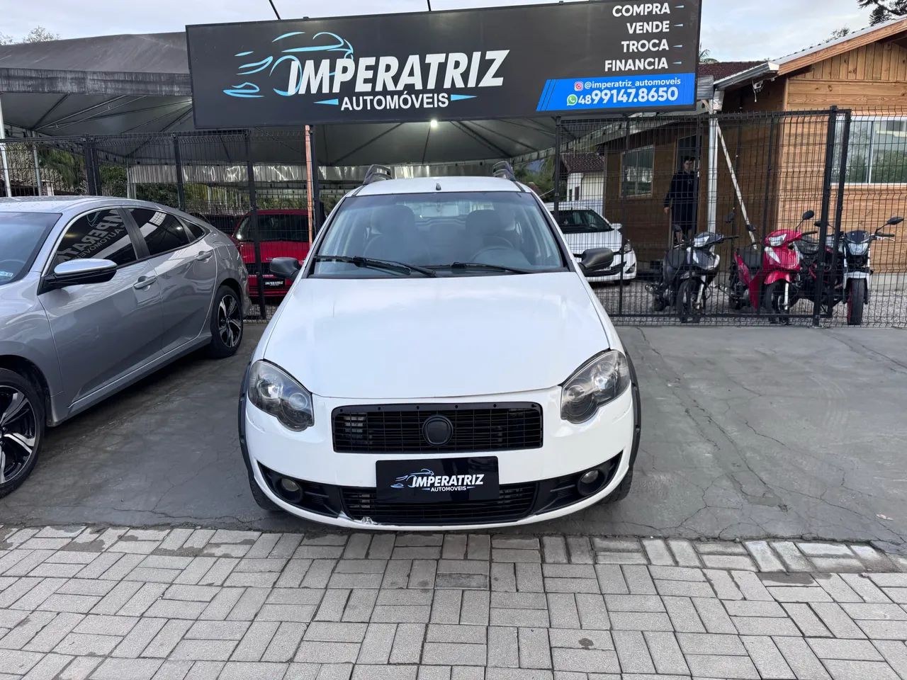 Fiat Palio Weekend Trekking 1.4 Fire Flex 8V 2010 - Foto 2