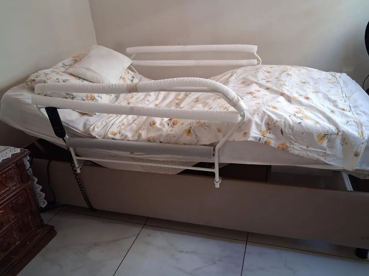 Cama hospitalar motorizada  - Foto 5